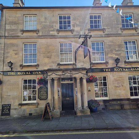 The Royal Oak Hotel Corsham Exterior photo